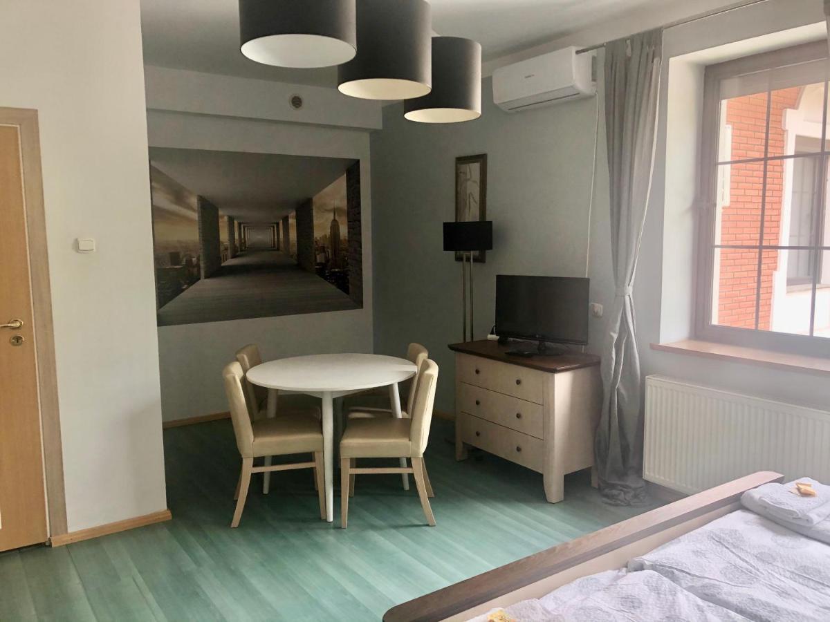 Hotel Zameczek Radomsko Εξωτερικό φωτογραφία